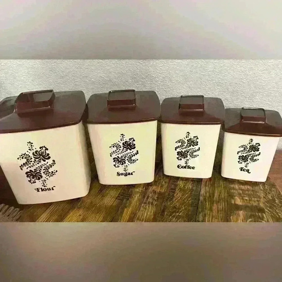 Vtg 4 Piece Kitchen Canister Set Plastic Square Nesting Beige Brown MCM Kitschy - Picture 1 of 11